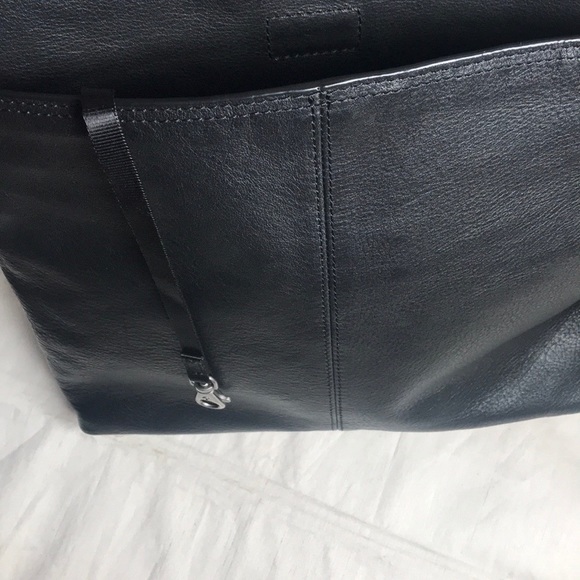 Tumi Oxford Crossbody leather bag NWT - Picture 6 of 12